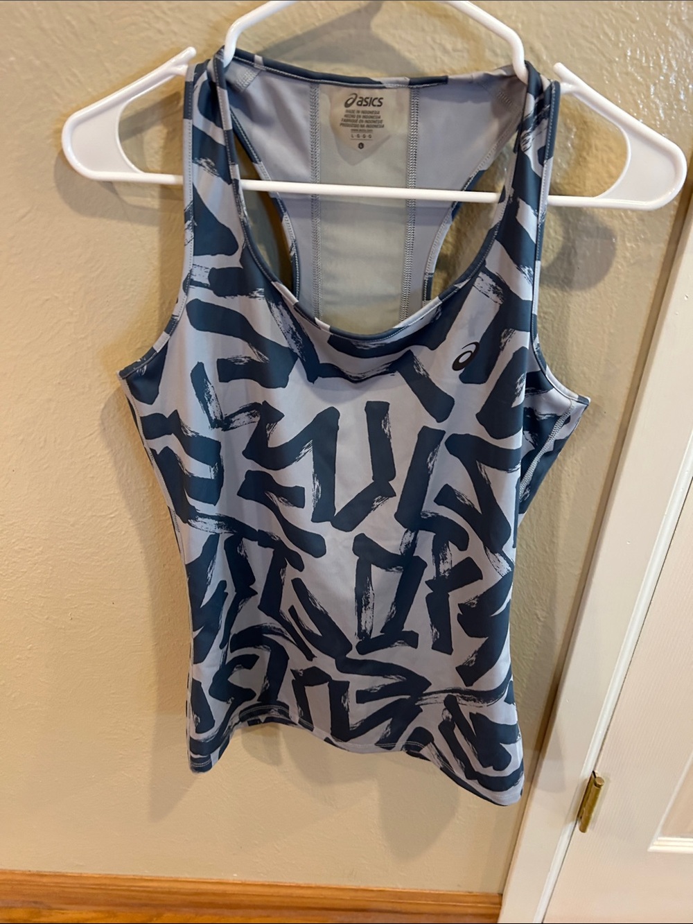 ASICS Women's Blue Graphic Racerback Tank Top large